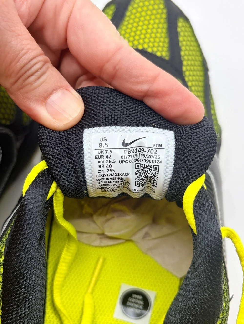 Nike Zoom Vomero 5 in the 